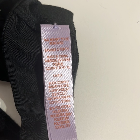 🆕Savage X Fenty Tie Front Halter Top, Size S - Picture 7 of 7